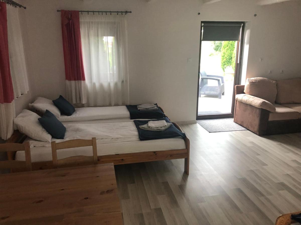 Apartamento Dom Nad Krutynia Ukta Exterior foto